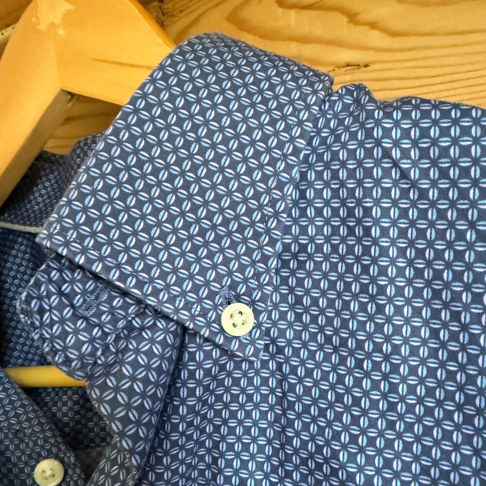 Peter Millar Performance Button-Down, Size Medium - image 1